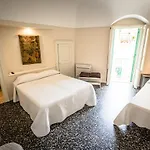 Bed & Breakfast La Casa Di Ele 4*