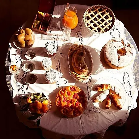 Bed & Breakfast La Casa Di Ele 4*