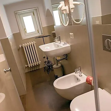 Bed & Breakfast La Casa Di Ele 4*