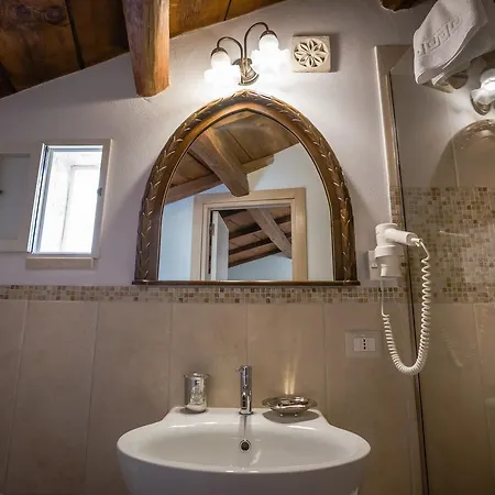 La Casa Di Ele Panzió 4*